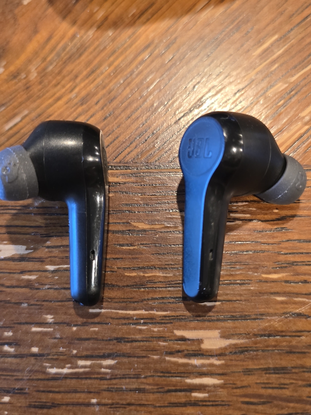 JBL Tune True Wireless Bluetooth Earbuds Black w/ Charging Case Tested - Picture 7 of 7